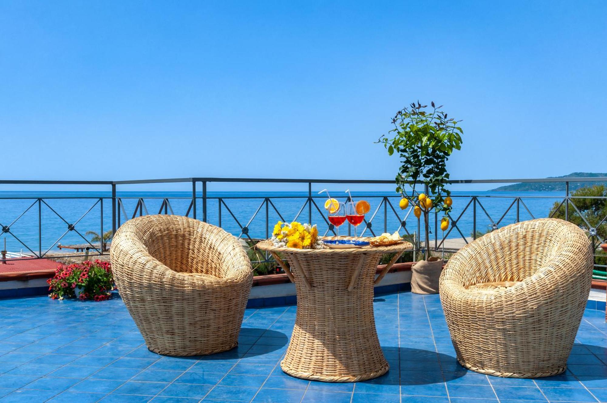 Casa Vacanza Alice & Mari أسشيا المظهر الخارجي الصورة